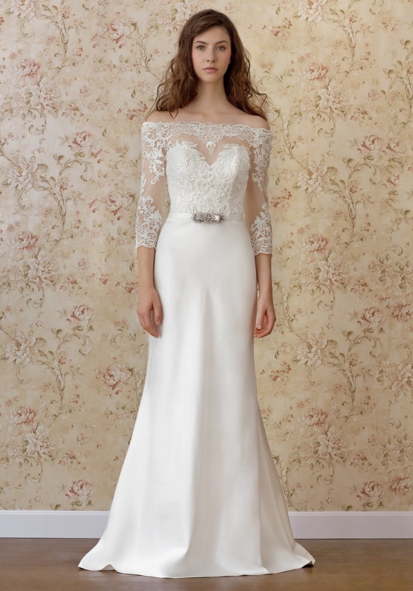 Atelier Lyanna | Elegant Mermaid Wedding Dress | HK | DBR Weddings