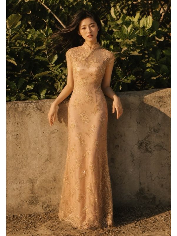 Embroidered Pink Cheongsam