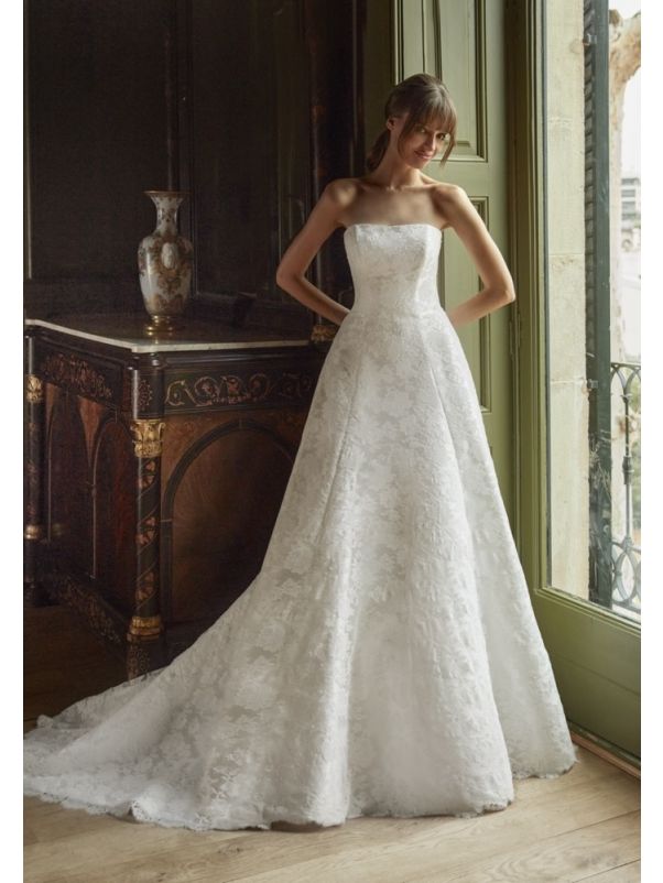 Strapless Lace Wedding Dress