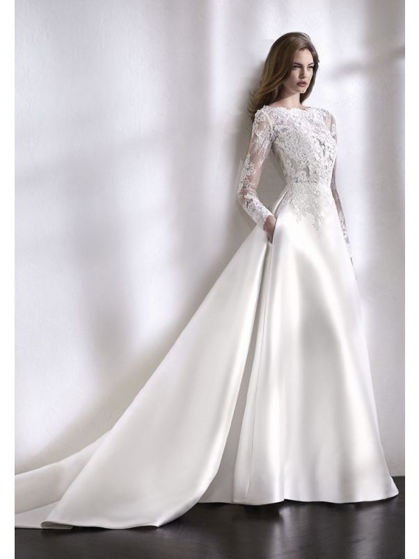 Floral Lace Long Sleeves Wedding Dress