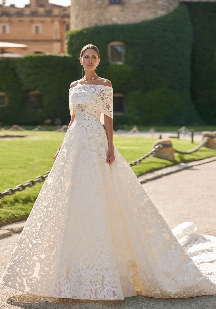 Luna Studio ZAVIDA Strapless Lace Princess Wedding Dress HK |   |  DBR Weddings