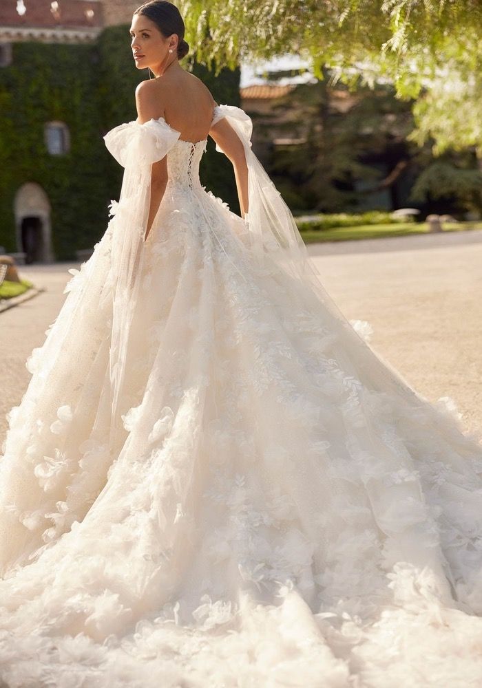 Luna Studio ZOELLE Floral Wedding Dress HK | 立體花朵婚紗