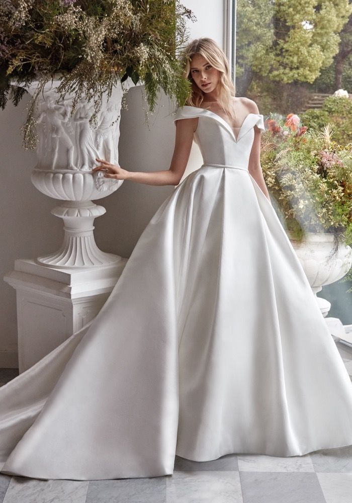 Simple princess wedding dress cheap