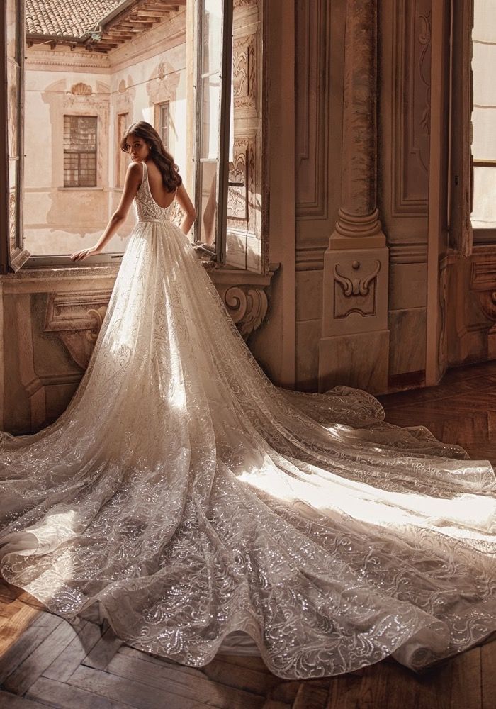 Olya Mak Encanta Beaded Mermaid Lace Wedding Dress HK | DBR