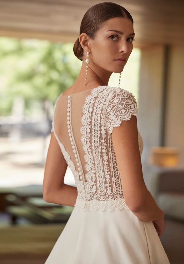 Rosa Clara ANERIN Short Sleeve Wedding Dress HK | DBR Weddings