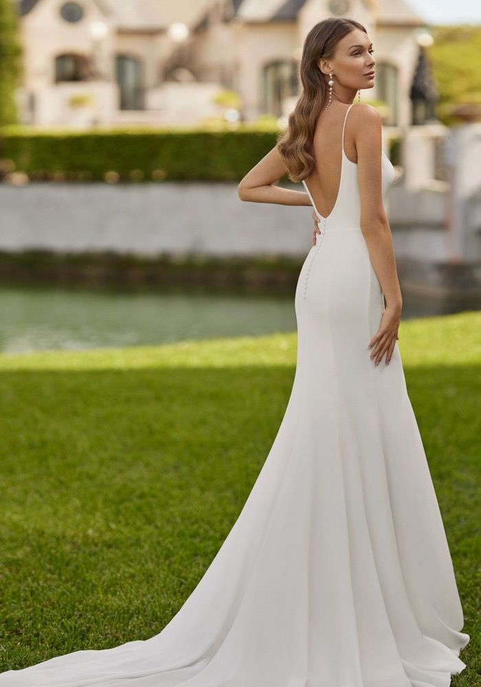 Rosa Clara Eliana Simple Backless Crepe Wedding Dress HK